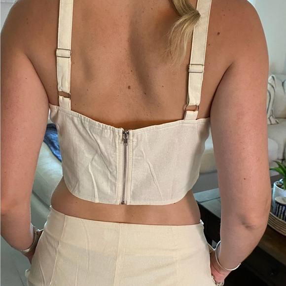 Two-Piece taupe Rayon Set – Top & Shorts - Picture 3 of 7